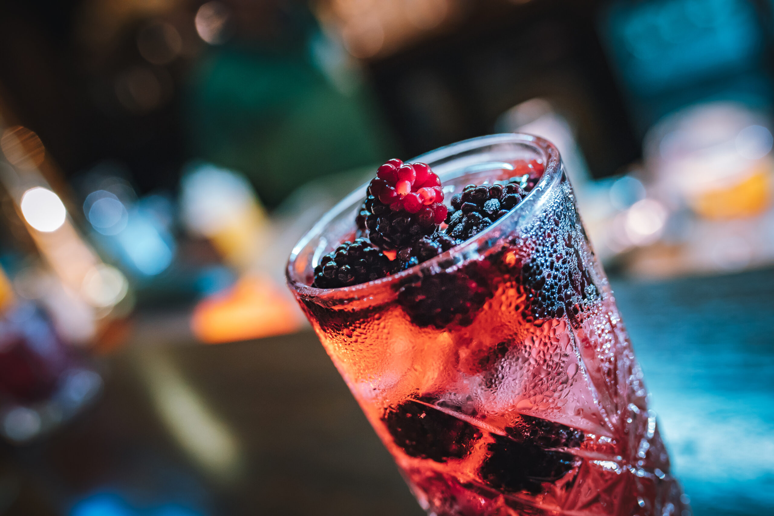 Sparkling Blackberry Cocktail - Oliver's Markets